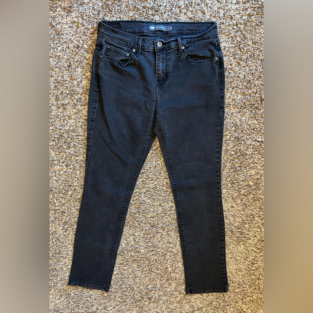 Women’s Levi’s Faded Black 505 Straight Leg Jeans | Size 8L